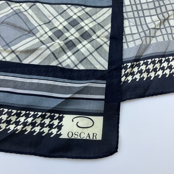 Oscar de la Renta Printed Scarf N253-35 - Picture 2 of 5